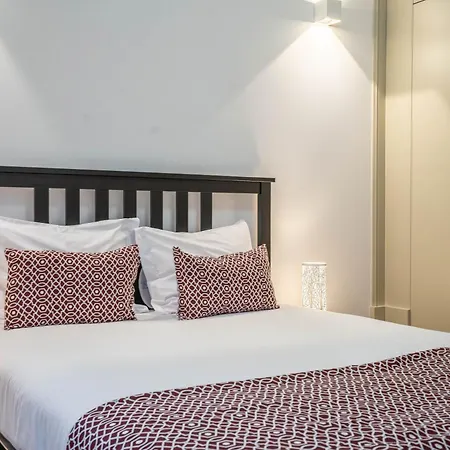 Unique: 1br W/ Private Patio By Lovelystay Appartement Porto