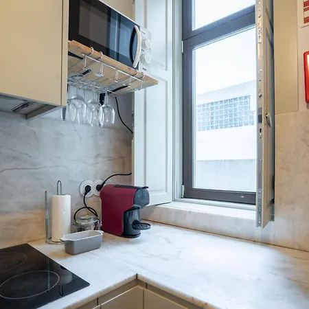 Unique: 1br W/ Private Patio By Lovelystay *